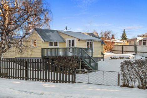 Photo of property in 1 Alexandra Terrace, Lake Tekapo, 7999