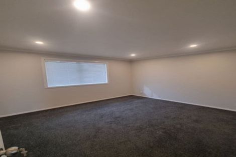 Photo of property in 95 Everglade Drive, Totara Heights, Auckland, 2105