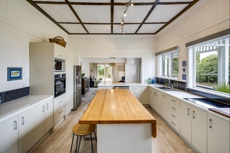 Photo of property in 10 Gaisford Terrace, Waipukurau, 4200