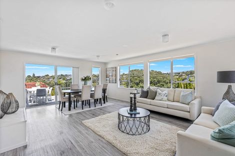 Photo of property in 525 Beach Road, Murrays Bay, Auckland, 0630