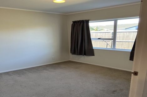 Photo of property in 3/16 Vivian Wilson Drive, Eastern Beach, Auckland, 2012