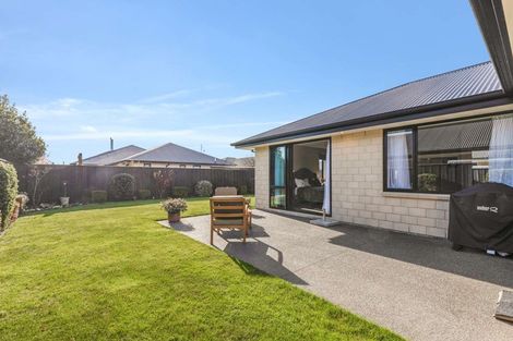 Photo of property in 12 Waimarie Street, Pegasus, 7612