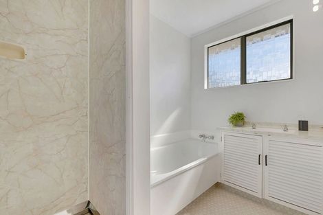 Photo of property in 21 The Mainsail, Whitby, Porirua, 5024