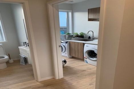 Photo of property in 5 Riroriro Road, Hobsonville, Auckland, 0616