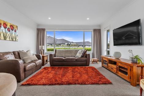 Photo of property in 46 Helen June Avenue, Flagstaff, Hamilton, 3210