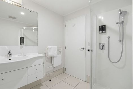Photo of property in Beachpoint Apartments, 2/5 West End Road, Ohope, 3121