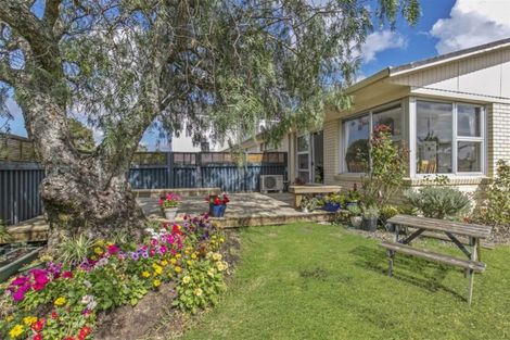 Photo of property in 2/1 Hemsway Place, Sunnyhills, Auckland, 2010
