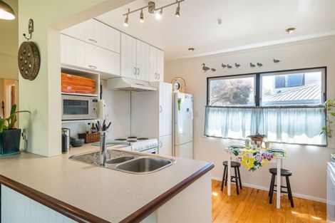 Photo of property in 1/239 Lake Road, Northcote, Auckland, 0627