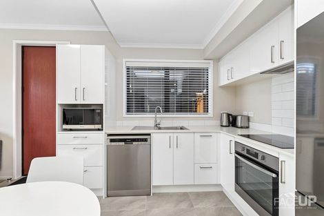 Photo of property in 22 Raranga Lane, Hobsonville, Auckland, 0616