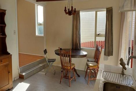 Photo of property in 68 Harrington Road, Henderson, Auckland, 0610