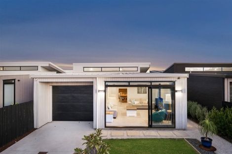 Photo of property in 6 Leadership Crescent, Papakura, 2110