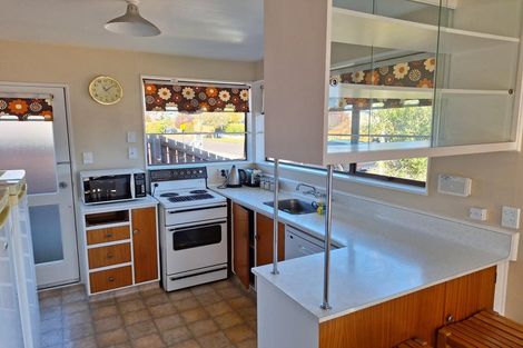 Photo of property in 16 Omega Place, Casebrook, Christchurch, 8051