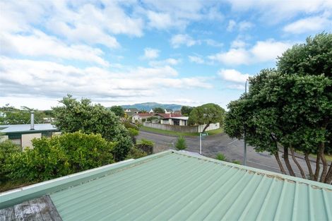 Photo of property in 9a Olive Terrace, Paraparaumu Beach, Paraparaumu, 5032