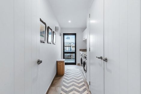 Photo of property in 10 Windsor Street, Richmond Heights, Taupo, 3330