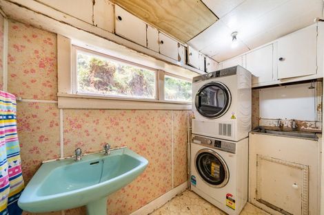 Photo of property in 85 Elmslie Road, Pinehaven, Upper Hutt, 5019