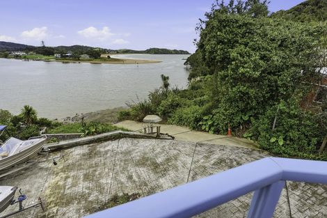 Photo of property in 16 Bush Point Road, Cable Bay, 0420