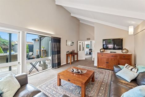 Photo of property in 14 Kent Lodge Avenue, Avonhead, Christchurch, 8042