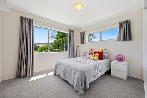 Photo of property in 2/30 Curacao Place, Half Moon Bay, Auckland, 2012