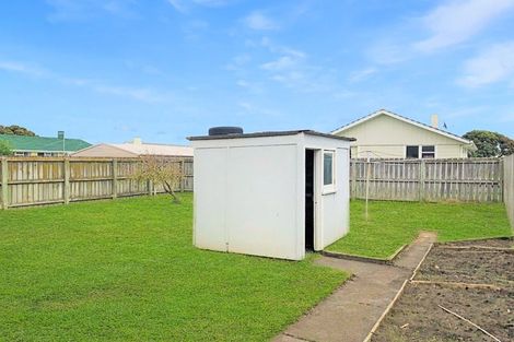 Photo of property in 14 Rogers Street, Castlecliff, Whanganui, 4501