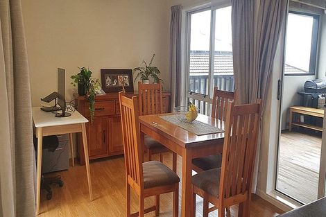 Photo of property in 81a Percy Kinsman Crescent, Riverstone Terraces, Upper Hutt, 5018