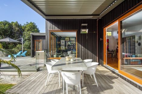 Photo of property in 19r Oceana Drive, Welcome Bay, Tauranga, 3175