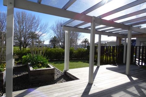 Photo of property in 9 Liquidambar Drive, Hobsonville, Auckland, 0616