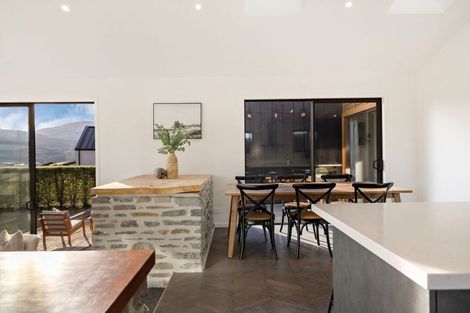 Photo of property in 13 Falconer Rise, Jacks Point, Queenstown, 9371