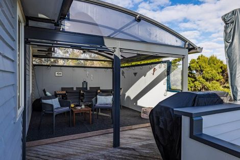 Photo of property in 2 Binnie Street, Paihia, 0200