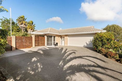 Photo of property in 4 Amery Place, Papamoa Beach, Papamoa, 3118