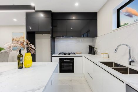Photo of property in 184a Waimumu Road, Massey, Auckland, 0614