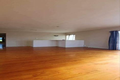 Photo of property in 10 Valencia Place, Manurewa, Auckland, 2102