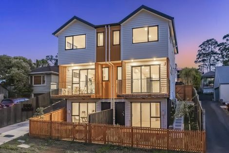 Photo of property in 10 Alexander Avenue, Torbay, Auckland, 0630