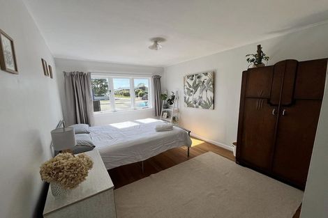 Photo of property in 158b Lake Road, Northcote, Auckland, 0627