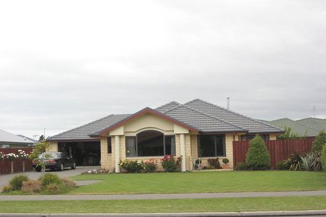 Photo of property in 88 Broadhaven Avenue, Parklands, Christchurch, 8083
