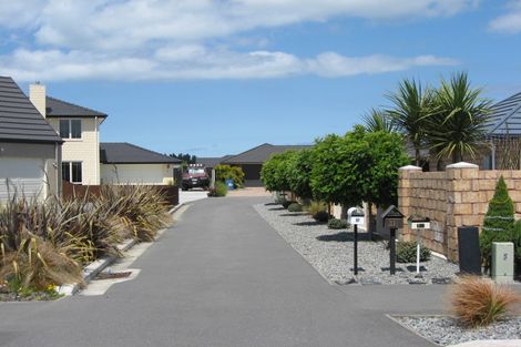 Photo of property in 15 Evergreen Place, Parklands, Christchurch, 8083