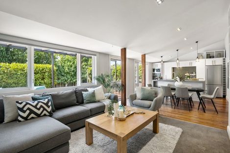 Photo of property in 17 Rimu Street, New Lynn, Auckland, 0600