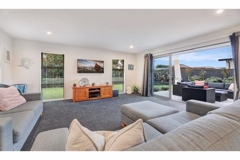 Photo of property in 7 Crown Close, Prebbleton, 7604