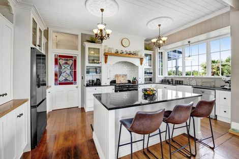 Photo of property in 104 Pitt Road, Hillsborough, New Plymouth, 4372