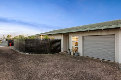 Photo of property in 1/73 Florence Avenue, Orewa, 0931