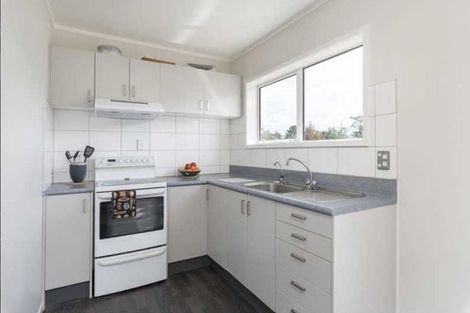 Photo of property in 44 Sungrove Rise, Sunnyvale, Auckland, 0612