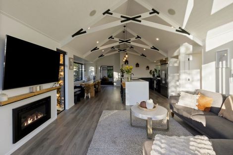 Photo of property in 5 Polperro Court, Jacks Point, Queenstown, 9371