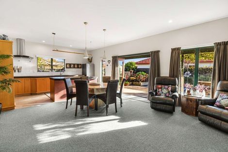 Photo of property in 1 Strachan Way, Highbury, Palmerston North, 4412