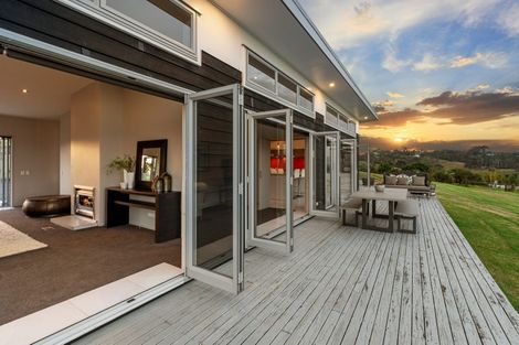 Photo of property in 51 Edward Jonkers Drive, Riverhead, Albany, 0793