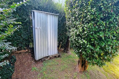 Photo of property in 8 Keeling Road, Henderson, Auckland, 0612