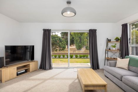 Photo of property in 9 Bonar Place, Woolston, Christchurch, 8062