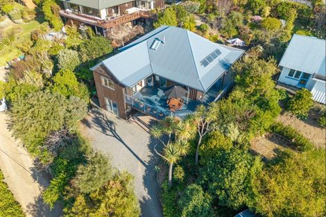Photo of property in 17 Te Ra Crescent, Diamond Harbour, 8972