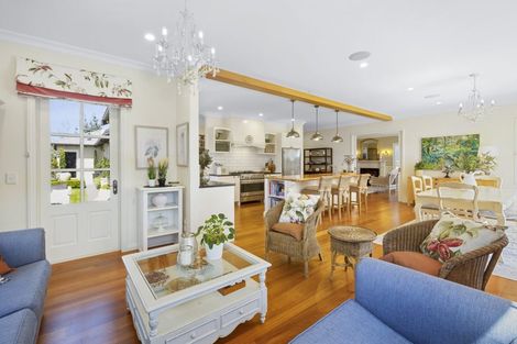 Photo of property in 8b Sampson Avenue, Waiwhakaiho, New Plymouth, 4312