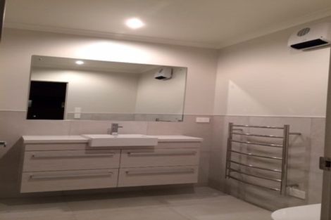 Photo of property in 1 Louis Braille Lane, Flat Bush, Auckland, 2019