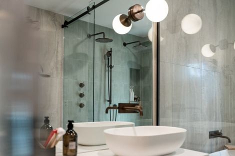 Photo of property in 12 Highland Crescent, Wadestown, Wellington, 6012