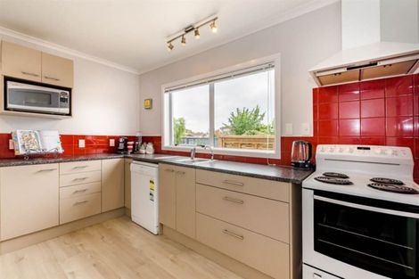 Photo of property in 76 Gray Avenue, Paraparaumu Beach, Paraparaumu, 5032